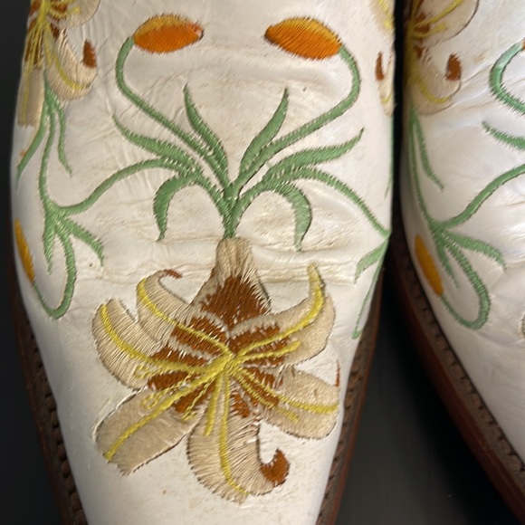 The Old Gringo Multi Color Floral Detailed Boots - Picture 3 of 10